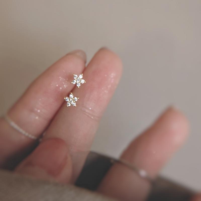 925 Silver Needle Simple Small Stud Earrings Round Cubic Zirconia Minimalist Stud Earrings Gift for Her