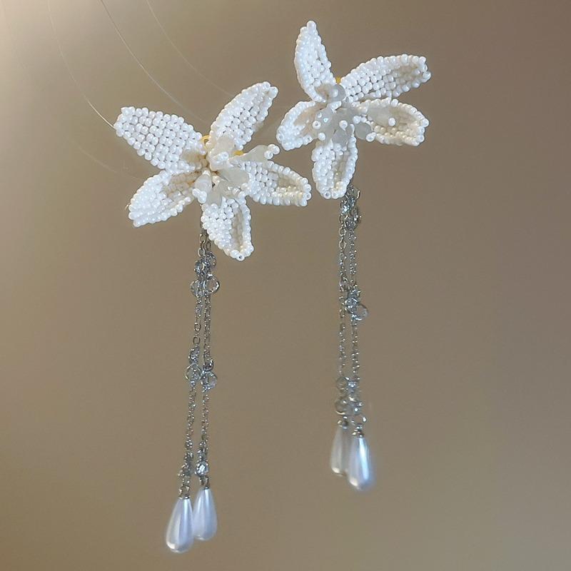 Flower Pearl Beaded Earrings Necklace Fashion Elegant Gentle Sweet Jewelry Set Light Luxury High-end Jewelry Women