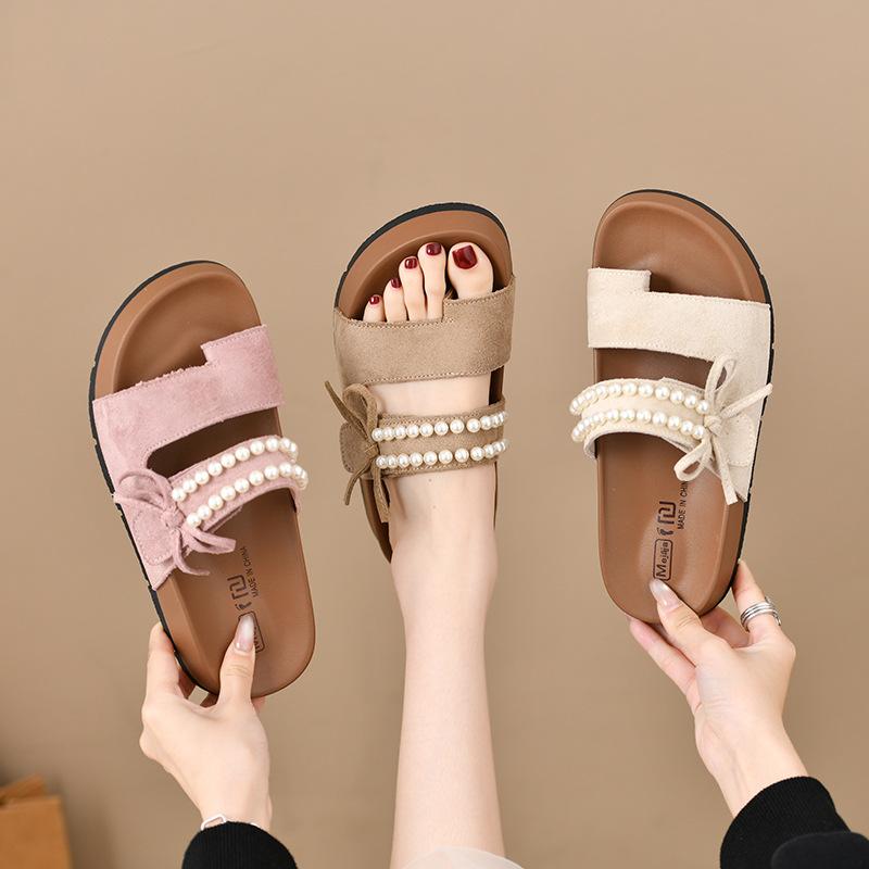 French pearl fairy thick-soled cool slippers women's summer wear 2025 new high-end beautiful skirt sandals