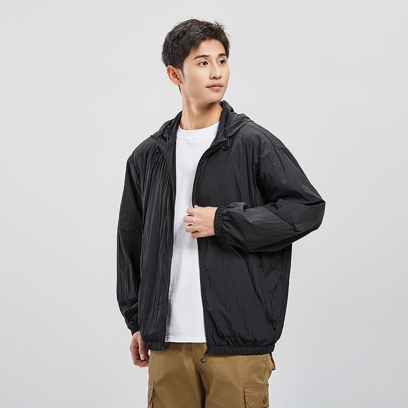 Japanese ultra-light sunscreen clothing women's UV protection summer men's skin clothing breathable sunscreen clothing hooded jacket