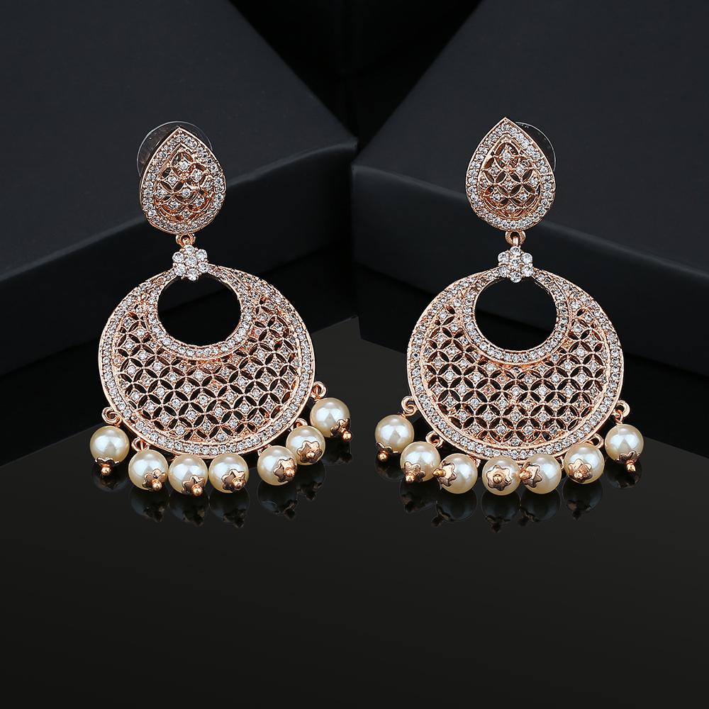 

Estele Rose Gold Plated CZ Привлекательная дизайнерская серьга-подвеска с жемчугом для женщин