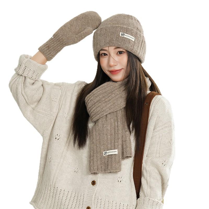3Pcs Set Winter Hat Scarf Touchscreen Gloves Unisex Knitted Warm Beanie Neck Warmer Gloves Set For Autumn Winter Outdoor Daily Wear