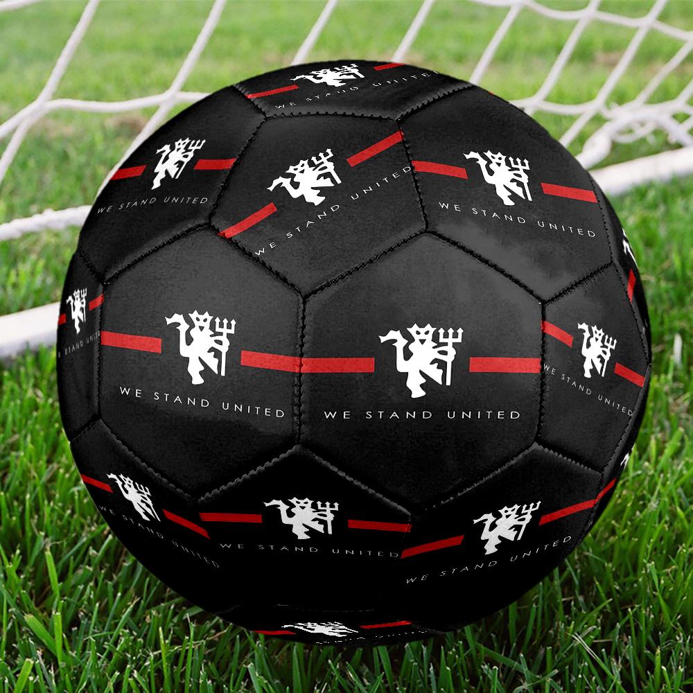 Manchester United Theme Size 5 Soccer Ball, Suitable for Both Indoor and Outdoor Matches, a Gift Suitable for Everyone.