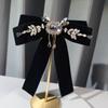 High-end Velvet Bow Tie British Rhinestone Bowknot Brooch Shirt Collar Pins Luxulry Brooches for Women and Men Accessories
