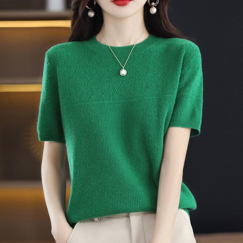 Women's Short Sleeved Knitted Sweater Round Neck Loose Thin Top