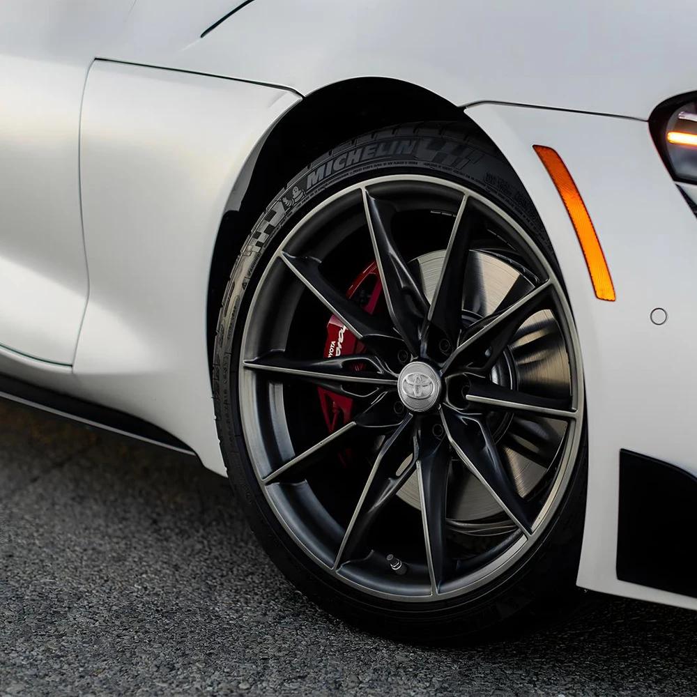 Toyota 2026 Neue Radkappen 56/62mm Auto Radnabenabdeckung Dekoration Abzeichen Auto Radkappen Toyota C-hr Rav4 Mira Auto Aufkleber