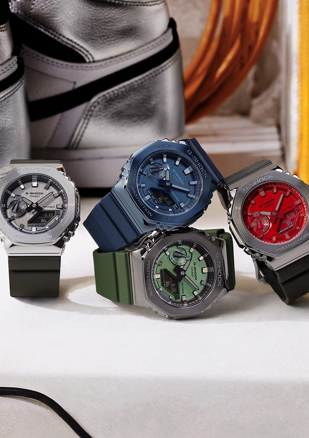 Металлические часы с зеленым корпусом [Casio] G-Shock GM-2100B
