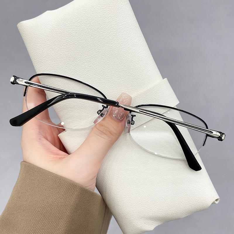 New Fashion Metal Half-frame Reading Glasses Ultralight High-definition Blue Light Blocking Presbyopia Glasses for Women and Men