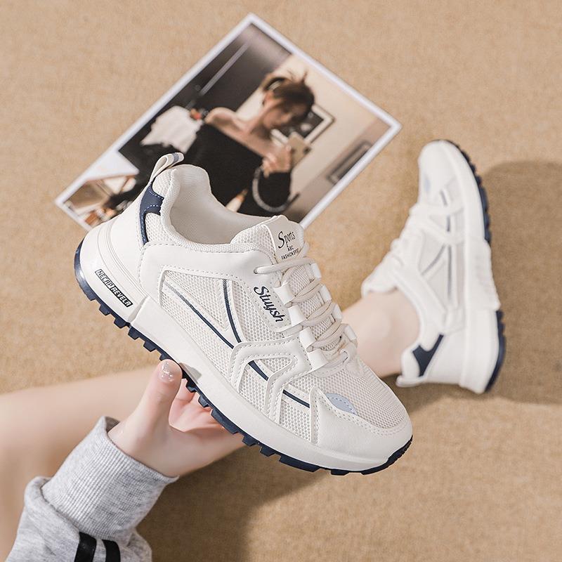 New Autumn Outdoor Running Sports Shoes Women's Non-slip Travel Casual Shoes Fashion Mesh Students