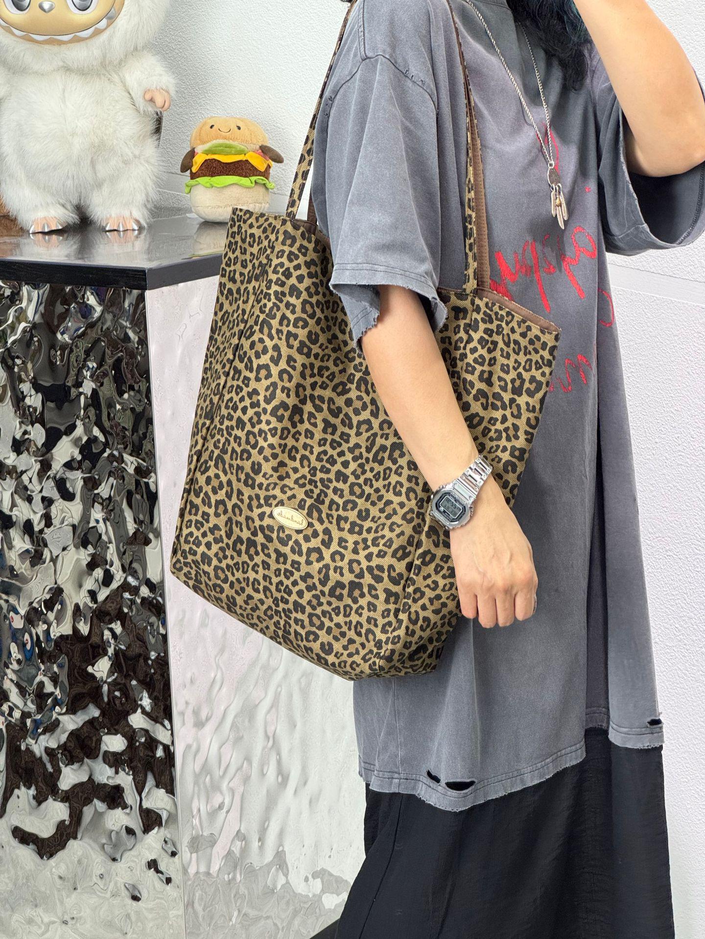 

Leopard Print Canvas Double-Sided Shoulder & Crossbody Bag - Large Capacity College Style 28/14/39 CM