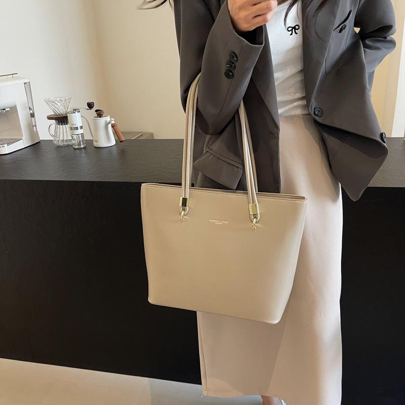 Big bag women's spring and summer new trendy simple large-capacity tote bag fashionable commuter shoulder bag