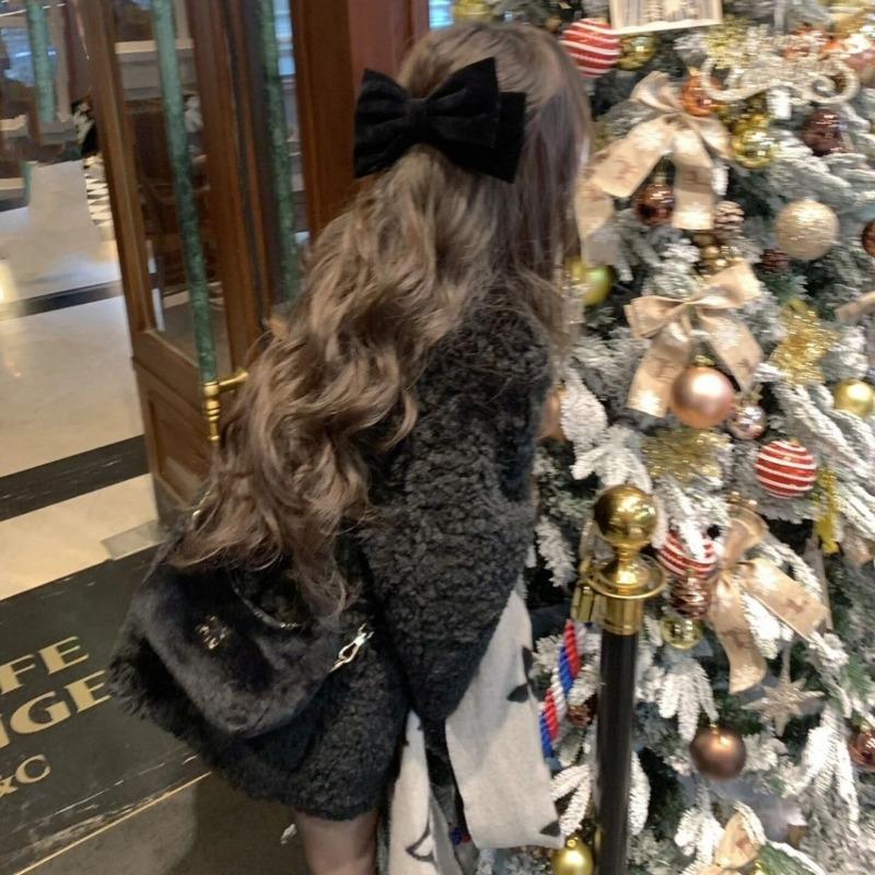 

Новое осенне-зимнее черное пальто из легкого меха ягненка, средней длины, утолщенное, свободное шерстяное пальто в стиле Майяр L 120-70kg