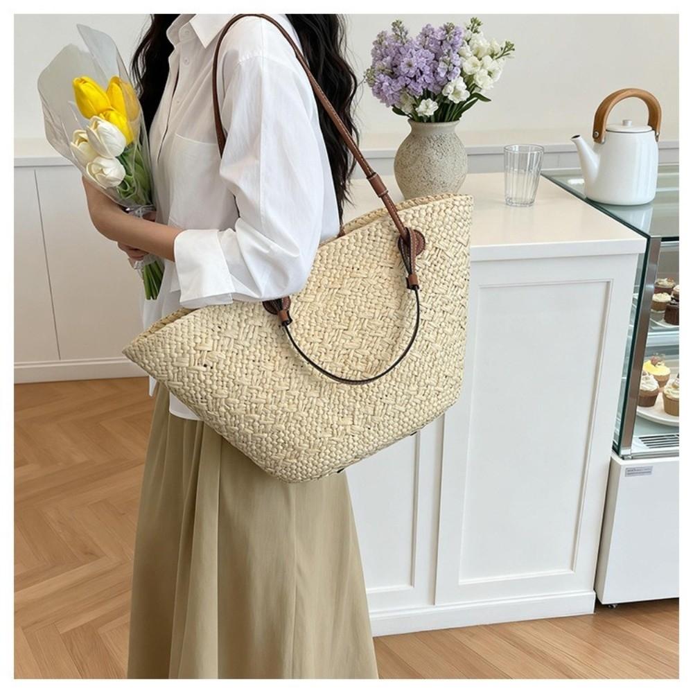 Summer Handmade Straw Woven Basket Bag Simple Design Large Capacity Vacation Handbag Stylish Shoulder Bag