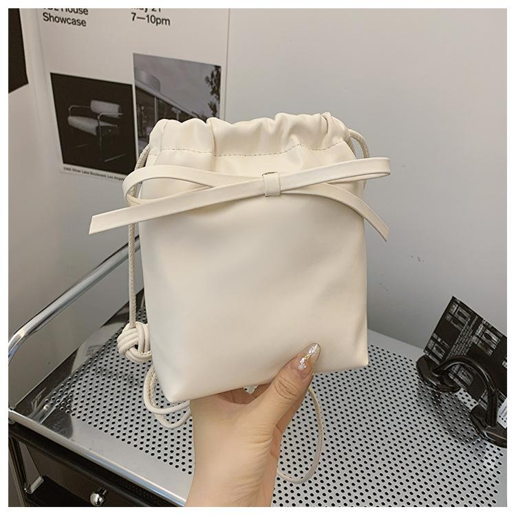 

Niche design bow mini small bag women s new summer foreign style shoulder messenger bag mobile phone bag білий