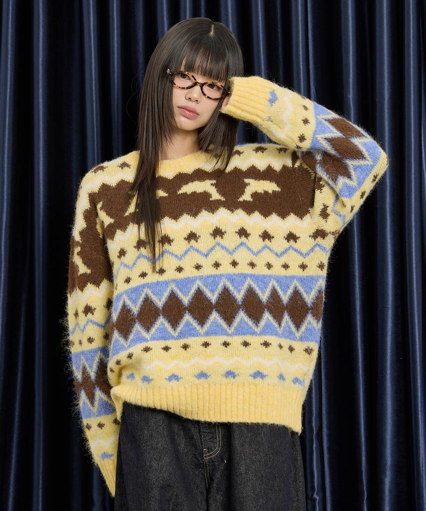 WAIKEI Dolphin Hairy Graphic Knit Yellow