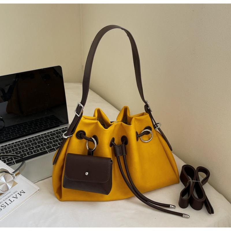 Single-shoulder Bag with A Laid-back Style Lightweight Underarm Bucket Bag Large-capacity Crossbody Bag
