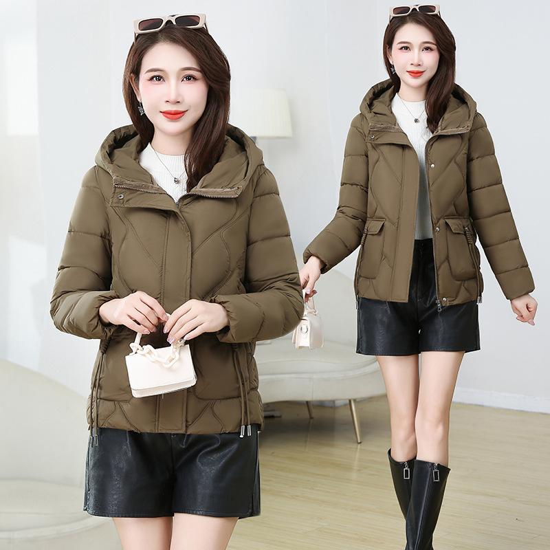 

Женская короткая стеганая одежда, осенне-зимняя приталенная и тонкая утолщенная теплая куртка, стеганая куртка 5XL-138-75kg