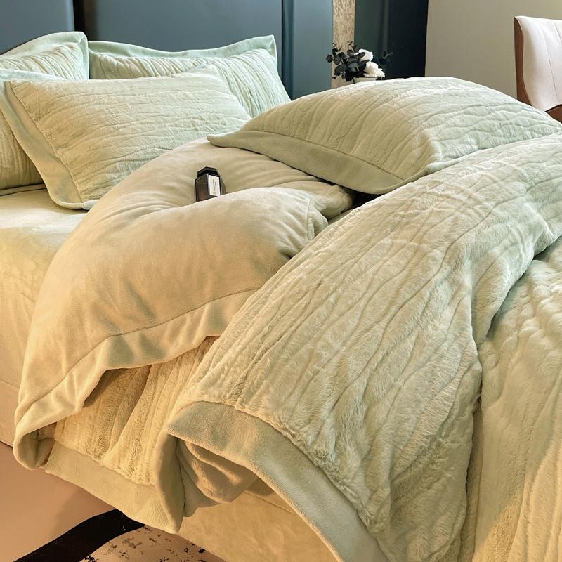 Light Luxury Simple Rabbit Fleece Four-Piece Set Solid Color Thickened Milk Fleece Bedding Mattress Quilt Cover