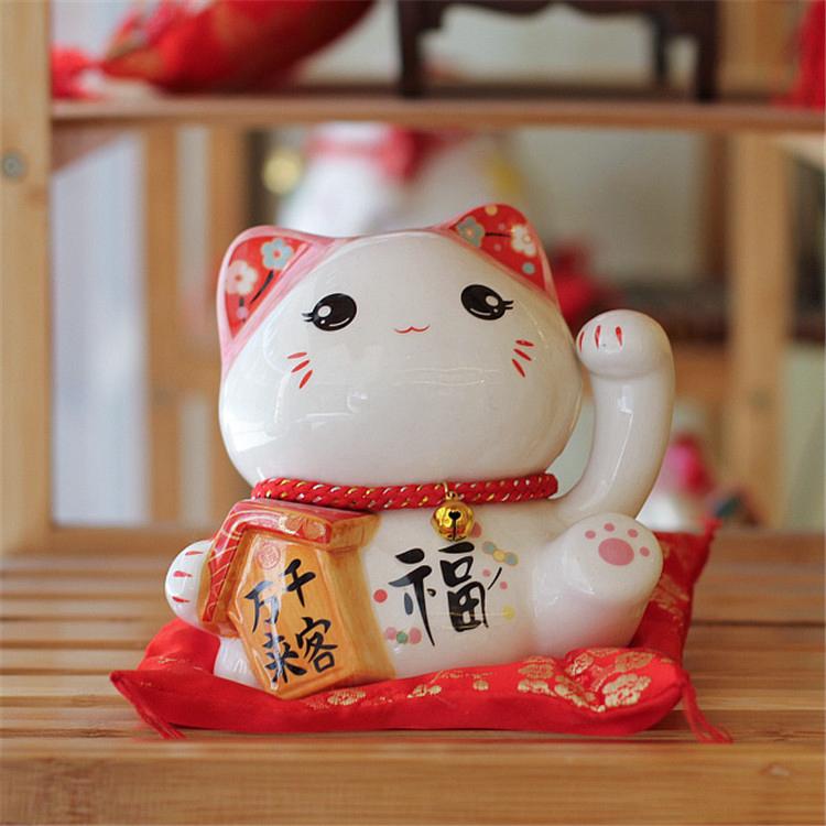 Japanese 6 inch Maneki Neko Ceramic Lucky Cat Home Decoration Desktop Ornament Fortune Cat Money Box Fengshui Craft Gifts