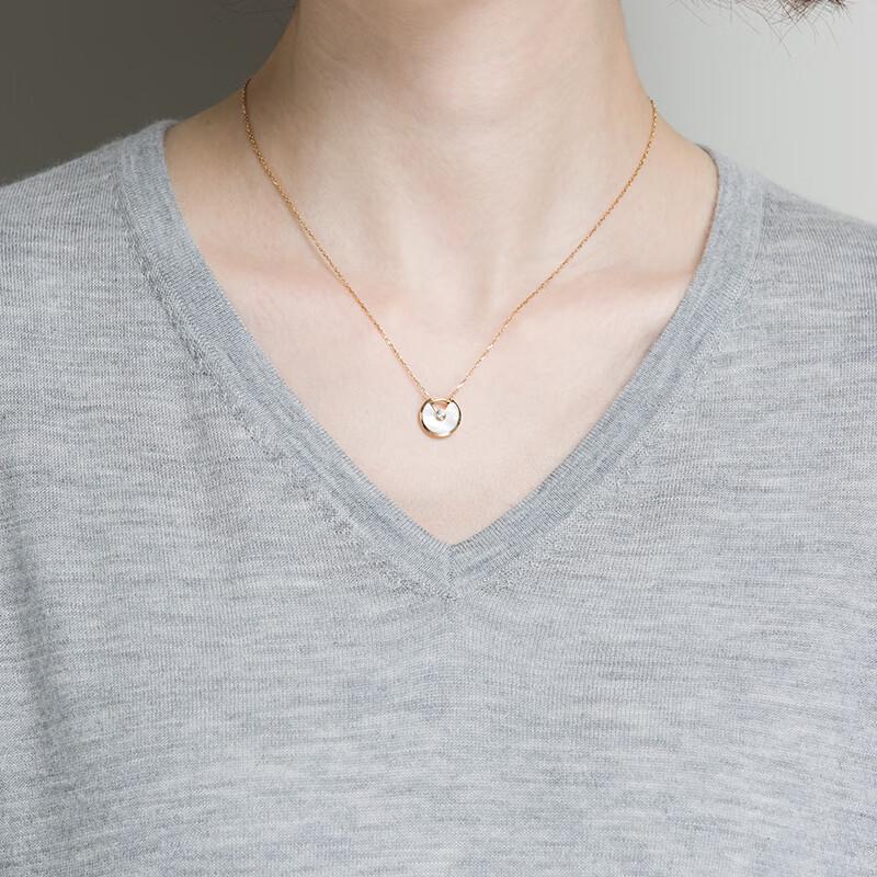 Hengyuanxiang Women's 68-Count Fine Cashmere V-Neck Sweater