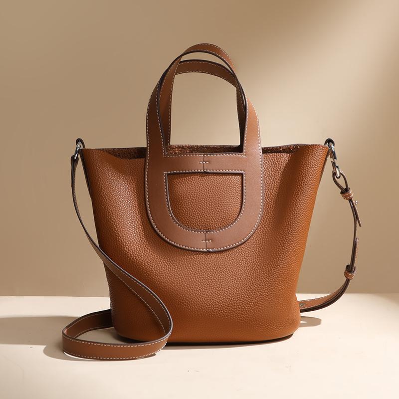 

Женская сумка из коровьей кожи с носом свиньи, первый слой, лето 2025, новая высококачественная сумка-ведро на одно плечо с корзиной для овощей золотисто-коричневый