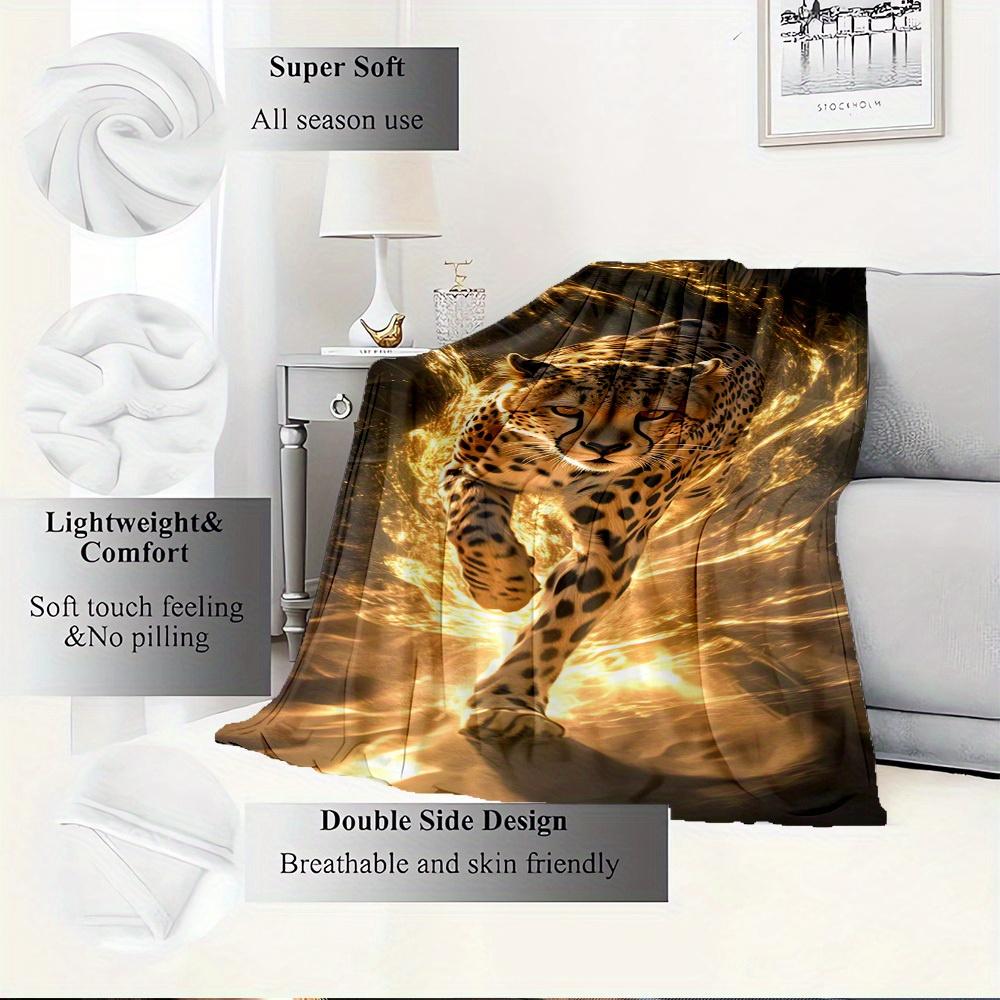 1pc Cheetah,Speed,Wildlife Digital Print Flannel Blanket - Contemporary Style, Suitable for All Seasons, Perfect for Home, Travel, or Campin