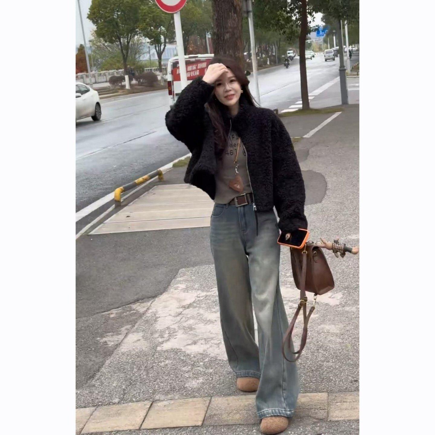 

Winter Ensemble: Premium Lamb Wool Short Coat & Retro High-Waist Wide-Leg Jeans 3XL (140-160 lbs)