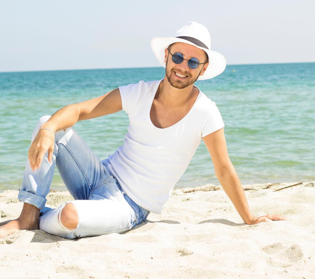 Rimerakea Stylish Round Polarized Sunglasses In Light Blue for Driving