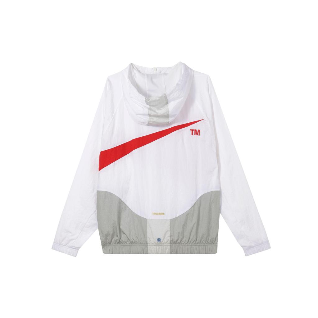 Nike Giacca a Vento Sportiva con Cappuccio Swoosh Tessuta Vestibilità Larga Antivento Unisex Bianca DD5968-100