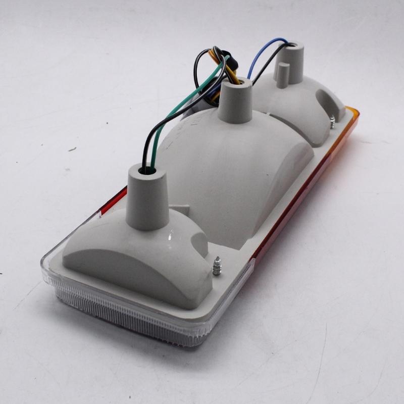 Tail Light Assembly Car Rear Tail Lights Signal Brake Lamps Fit for 70 75 79 Series Ute