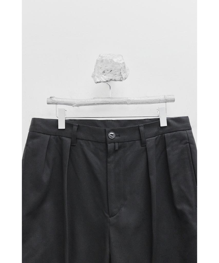 YOUTH 2-Pleated Chino Pants - Black