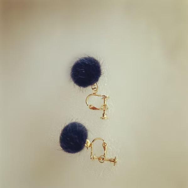 Korean Zirconia Ear Ornaments: Sweet Temperament Fur Ball Dangle Stud Earrings for Women