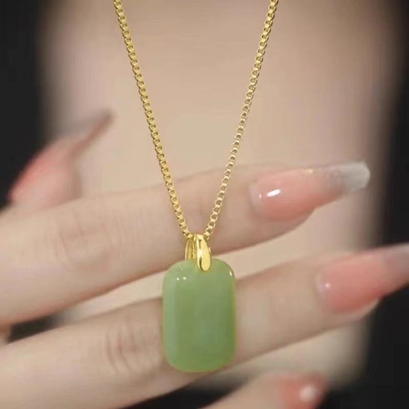 Women's Simple Jade Square Pendant Necklace - Imitation Hetian Jade, Fashionable Clavicle Chain