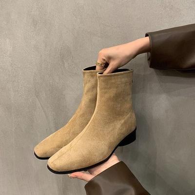 Sens premium Bottines courtes en peluche rétro européennes et américaines pour femmes automne et hiver 2025 nouvelles bottes à talons épais bottines fines femmes