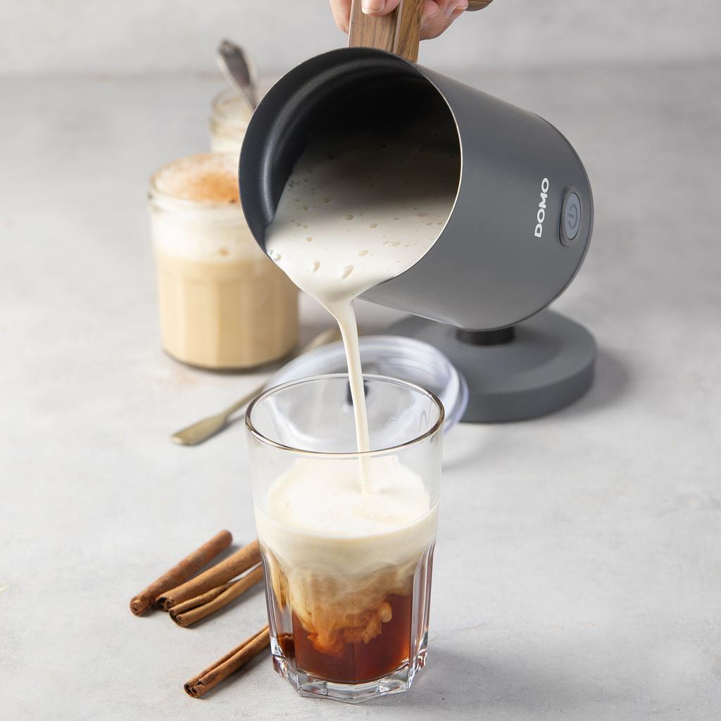 Mousseur à lait - DOMO - DO745MF - 500 W - Socle 360° - 150 ml - Gris / Bois