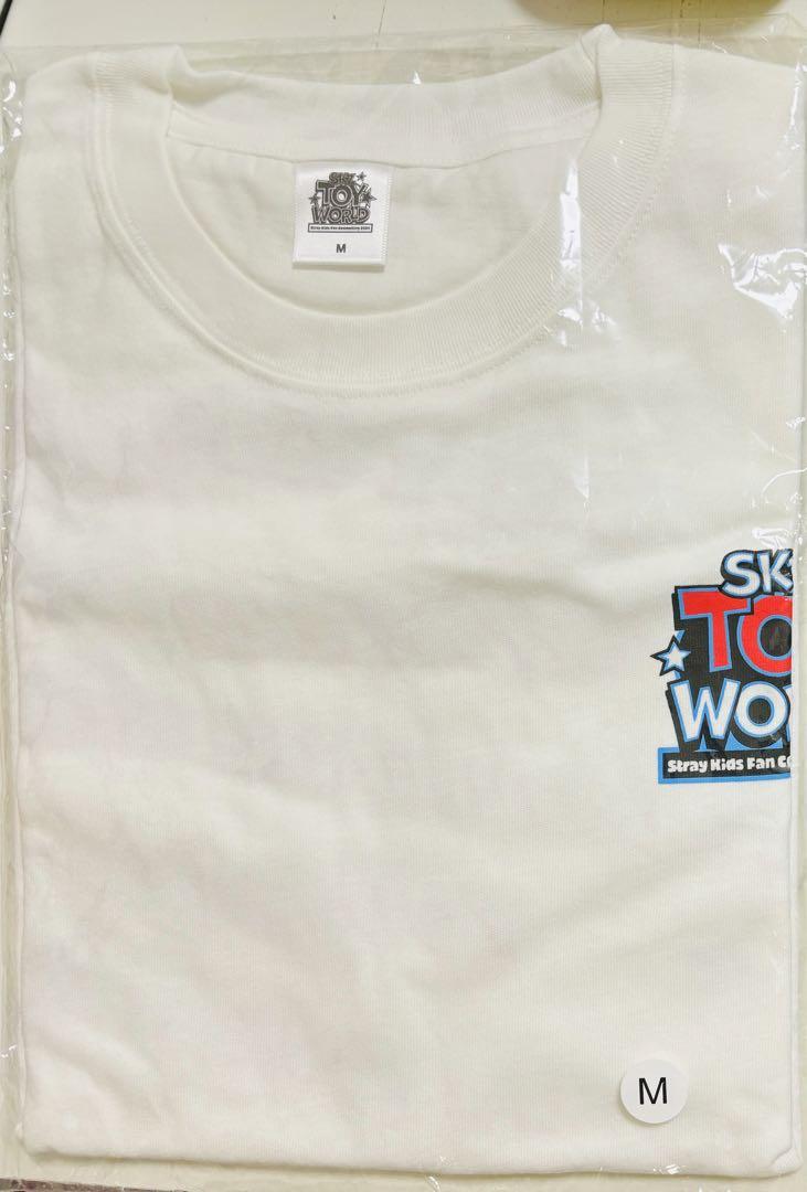 

[USED] Stray Kids TOY WORLD White T-shirt, Stray Kids Fan Club