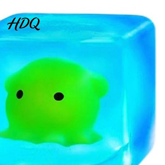 Cube Squeeze Toy Stress with Luminous Sea Animal Inside Anxiety Relief Ice Anti-Anxiety Sensory Office Workers Relaxation Ball