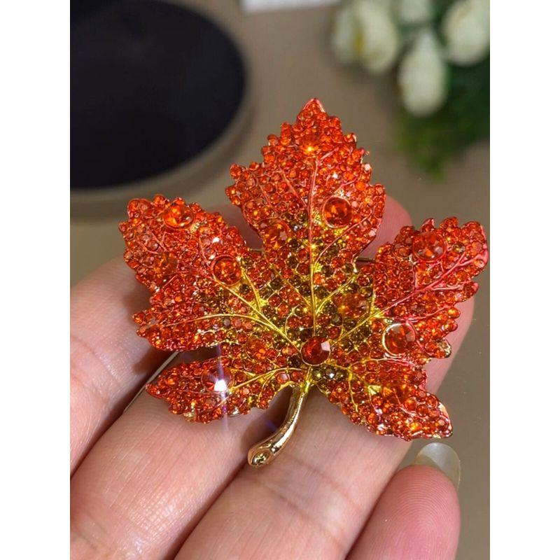 Fancy Design Fashion Fashion Maple Brooch Female Super Flash Rhinestone Leaf Pin Suit Coat Corsage Accessories