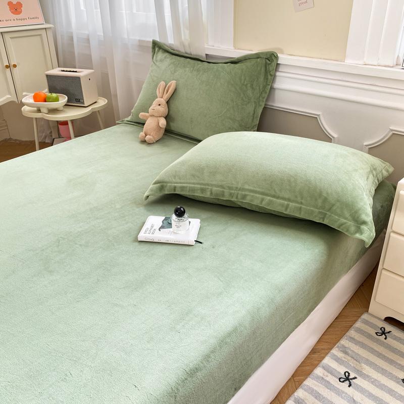1pc Flannel Fleece Bed Sheet Solid Color Bed Cover Velvet Fitted Sheet Non-slip Bed Linen Warm 90x200 Mattress Protectors