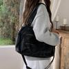 Retro Punk Motorcycle Bag Men's and Women's Large-capacity Hand-held Crossbody Bag Versatile Tote Bag Travel Bag Casually