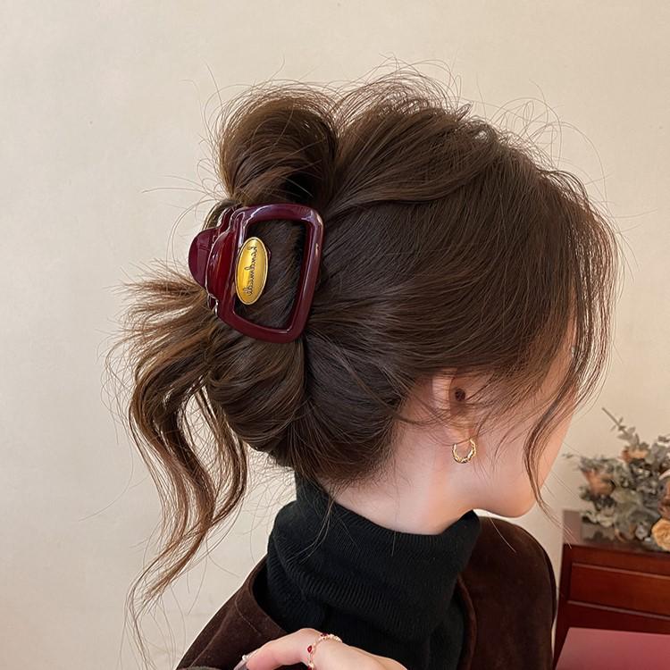 High-End Retro Red Shark Hair Clip - Autumn/Winter 2024 Ponytail Accessory