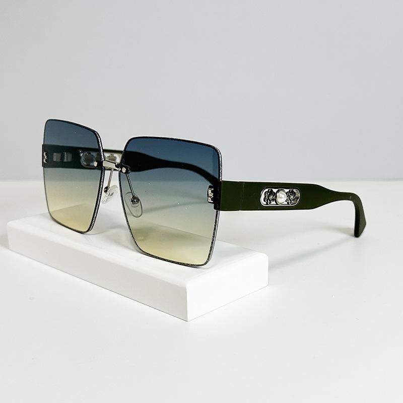 Xiaoxiangfeng Glitter Glasses Colorful Borders Do Not Fade Sunglasses Fashionable Women'S Sunglasses