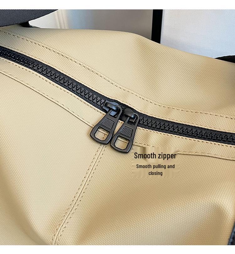 Large Capacity Lightweight Handheld Travel Bag for Men and Women