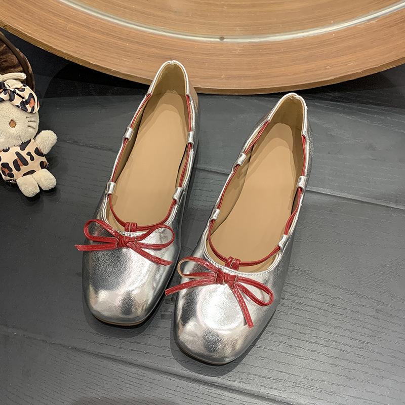 

Retro inner height increase shallow mouth single shoes women s autumn new bow small fresh literary Mary Jane shoes 40 серебряный