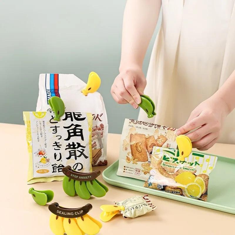 Doppelschichtige Verschlussclips für den Küchengebrauch 3D Bananen-/Schmetterlingsblüten-Design Kühlschrankmagnet zum feuchtigkeitsdichten Verschließen von Beuteln