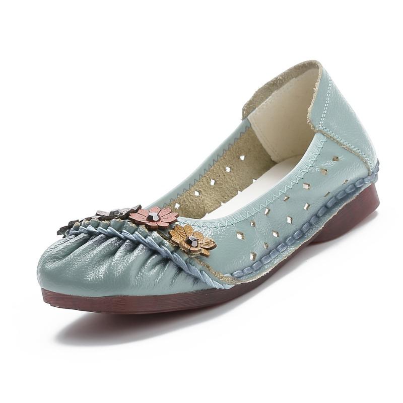 Summer new casual flat-bottomed breathable women's shoes leather hollow single shoes women's hole shoes soft sole