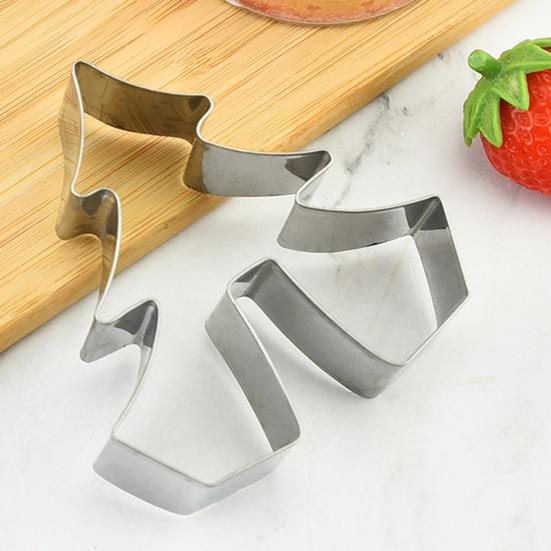 8/10/18/24Pcs Stainless Steel Cookie Cutter Set 3D Shape Design Various Patterns Holiday Cookie Mold Christmas Gift Baking Tool