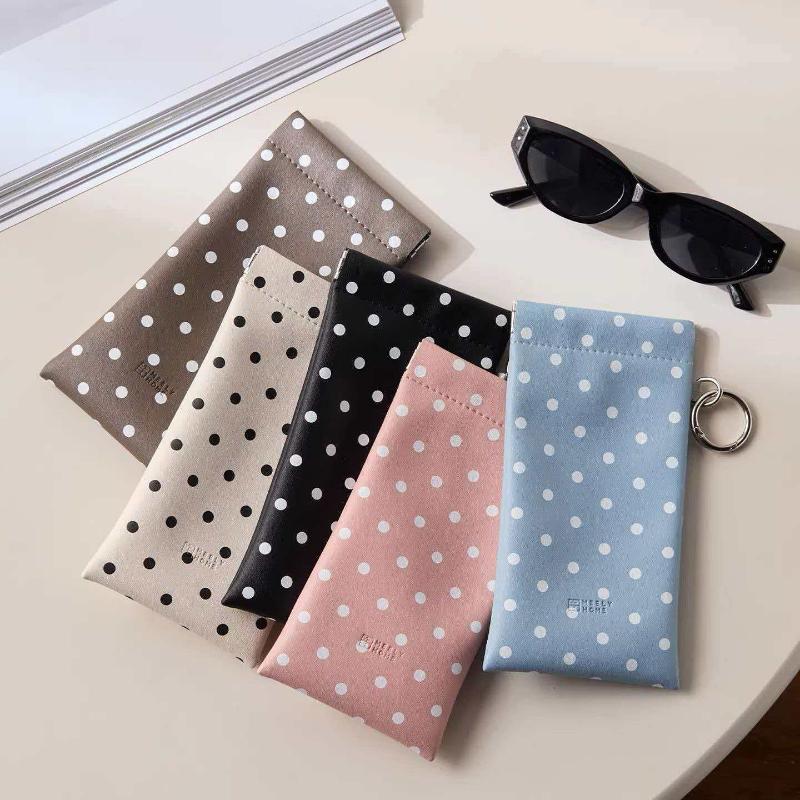 Protective Eyeglass Case Polka Dot Design Sunglasses Pouch for Fashionable Added Style