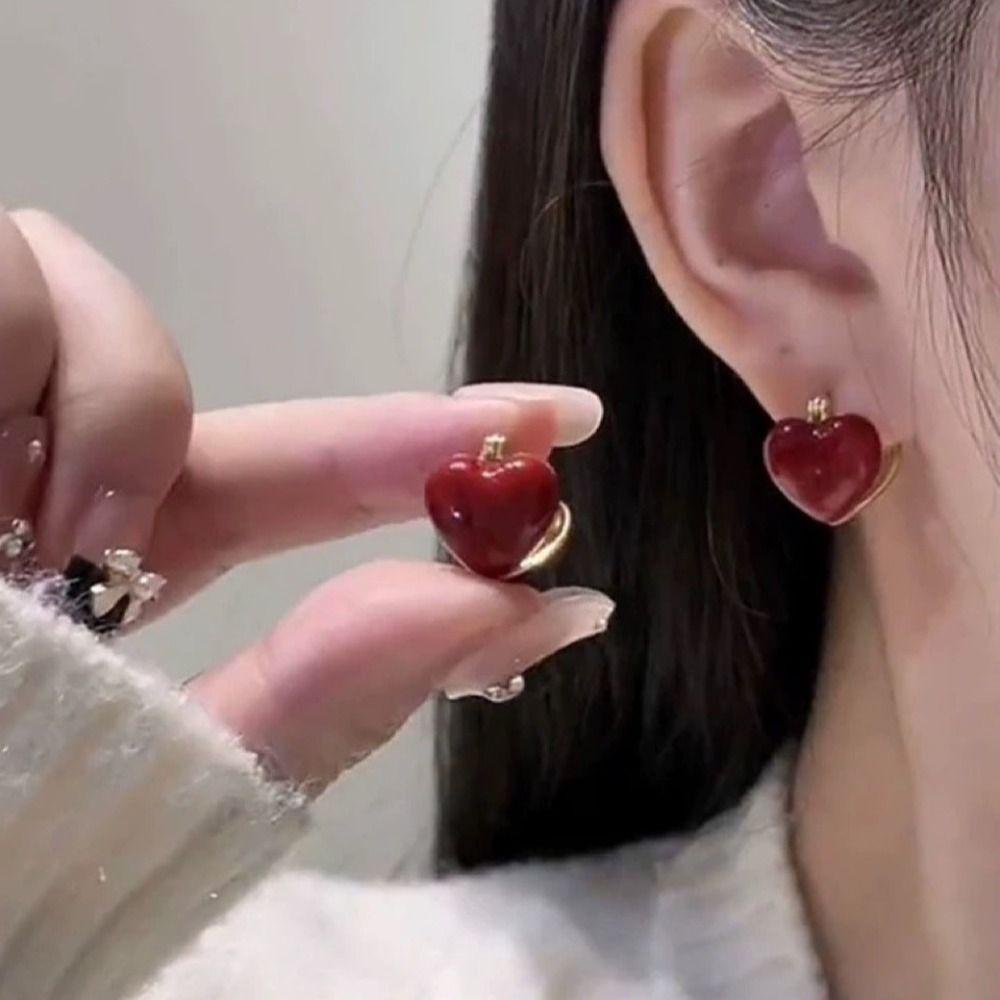 Einfache tropfende Öl Herz Ohr Schnalle Emaille Stecker Ohrringe Koreanischer Stil Ohrringe Damenschmuck