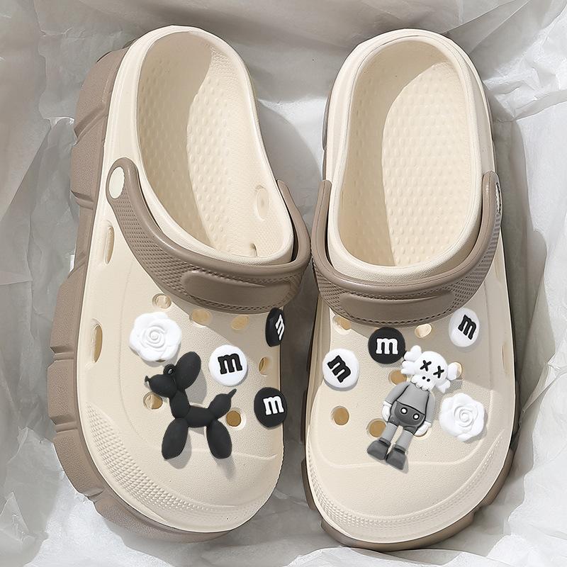 Cute hole shoes women's summer wear cartoon non-slip bag head platform EVA beach going out DIY slippers